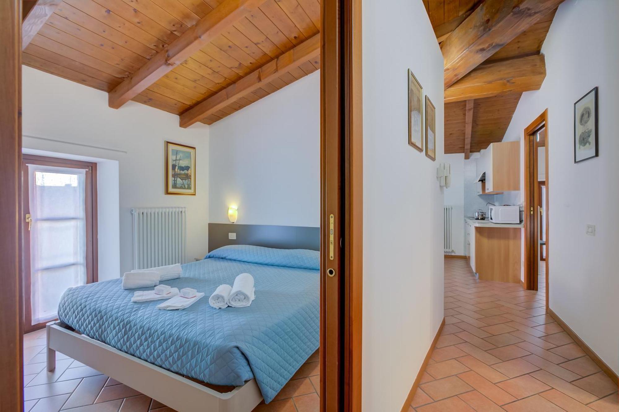 Aparthotel Casa Alpino Riva del Garda Esterno foto