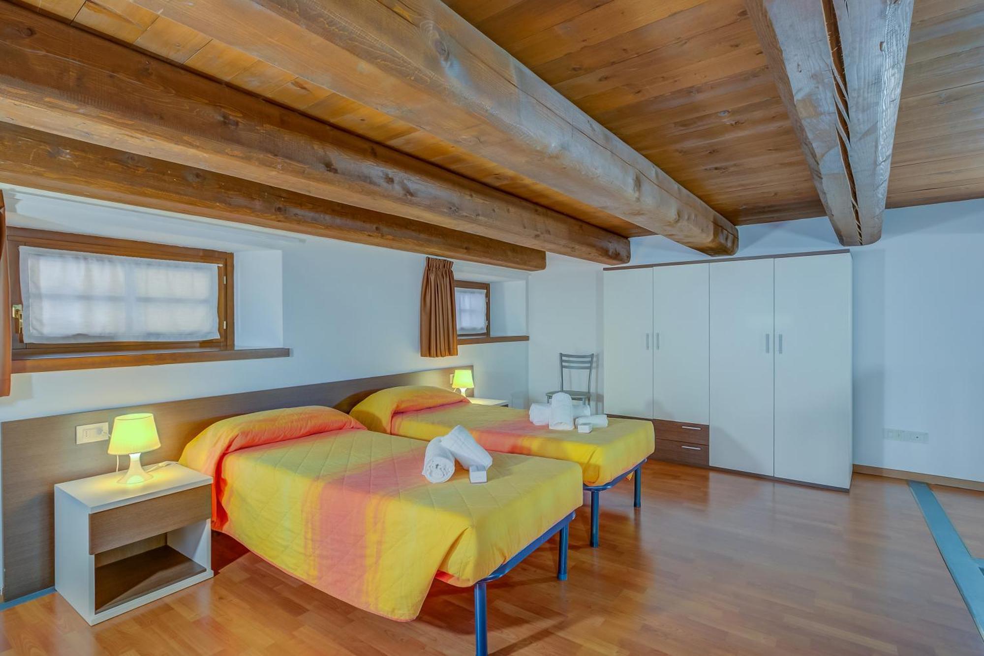 Aparthotel Casa Alpino Riva del Garda Esterno foto