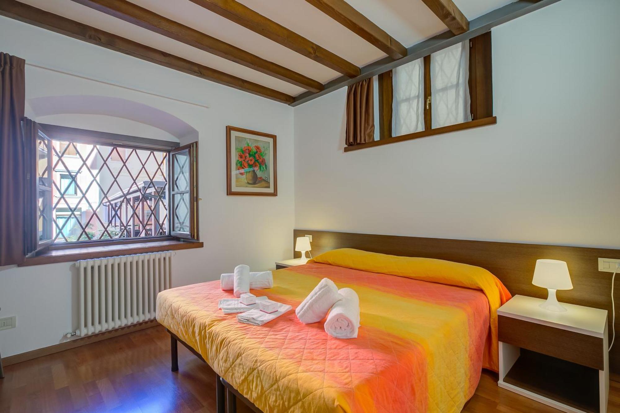 Aparthotel Casa Alpino Riva del Garda Esterno foto