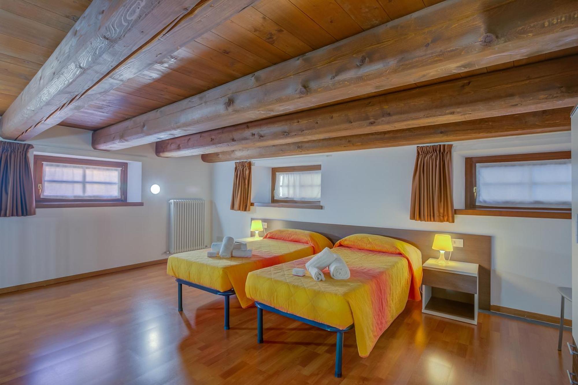 Aparthotel Casa Alpino Riva del Garda Esterno foto
