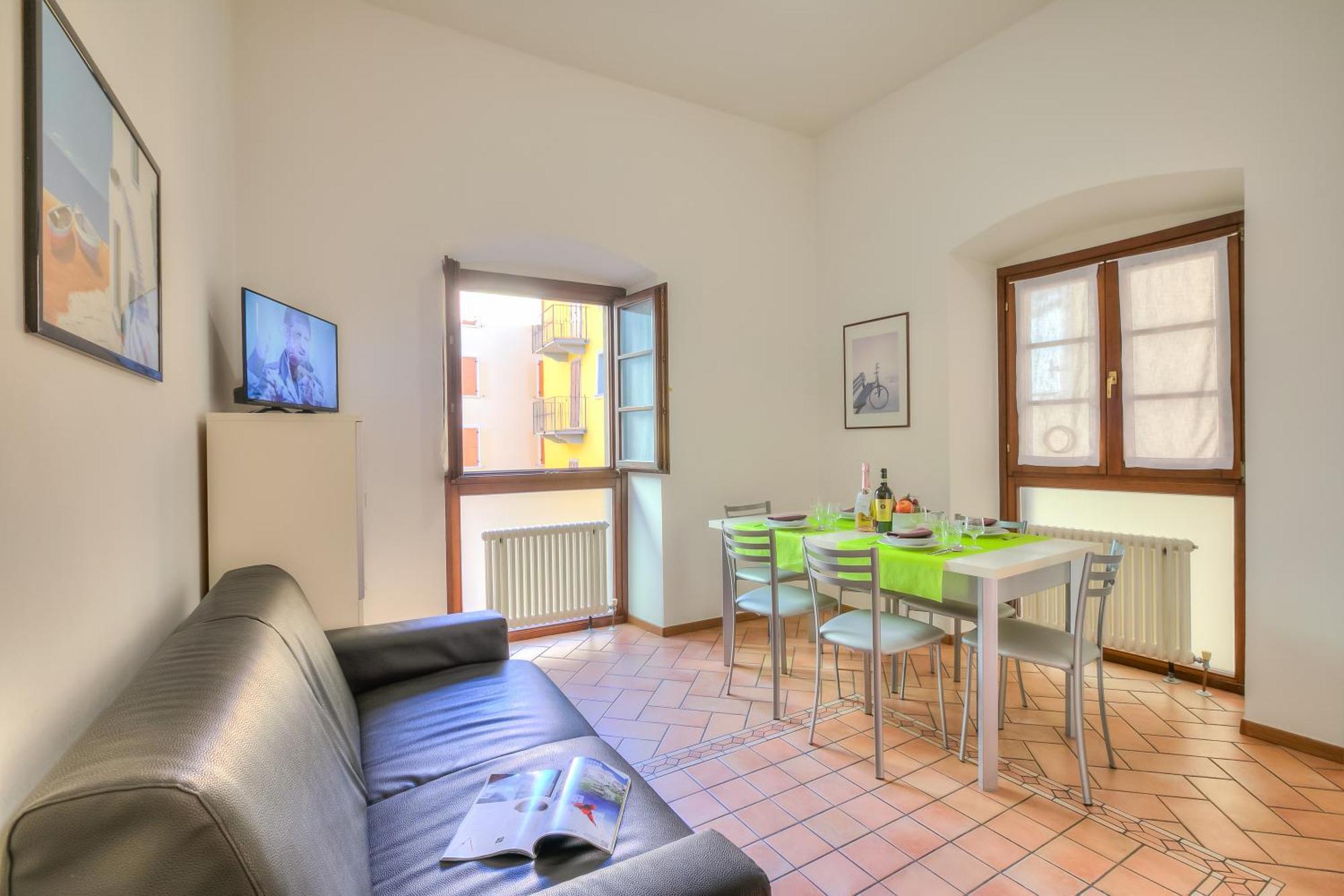 Aparthotel Casa Alpino Riva del Garda Esterno foto