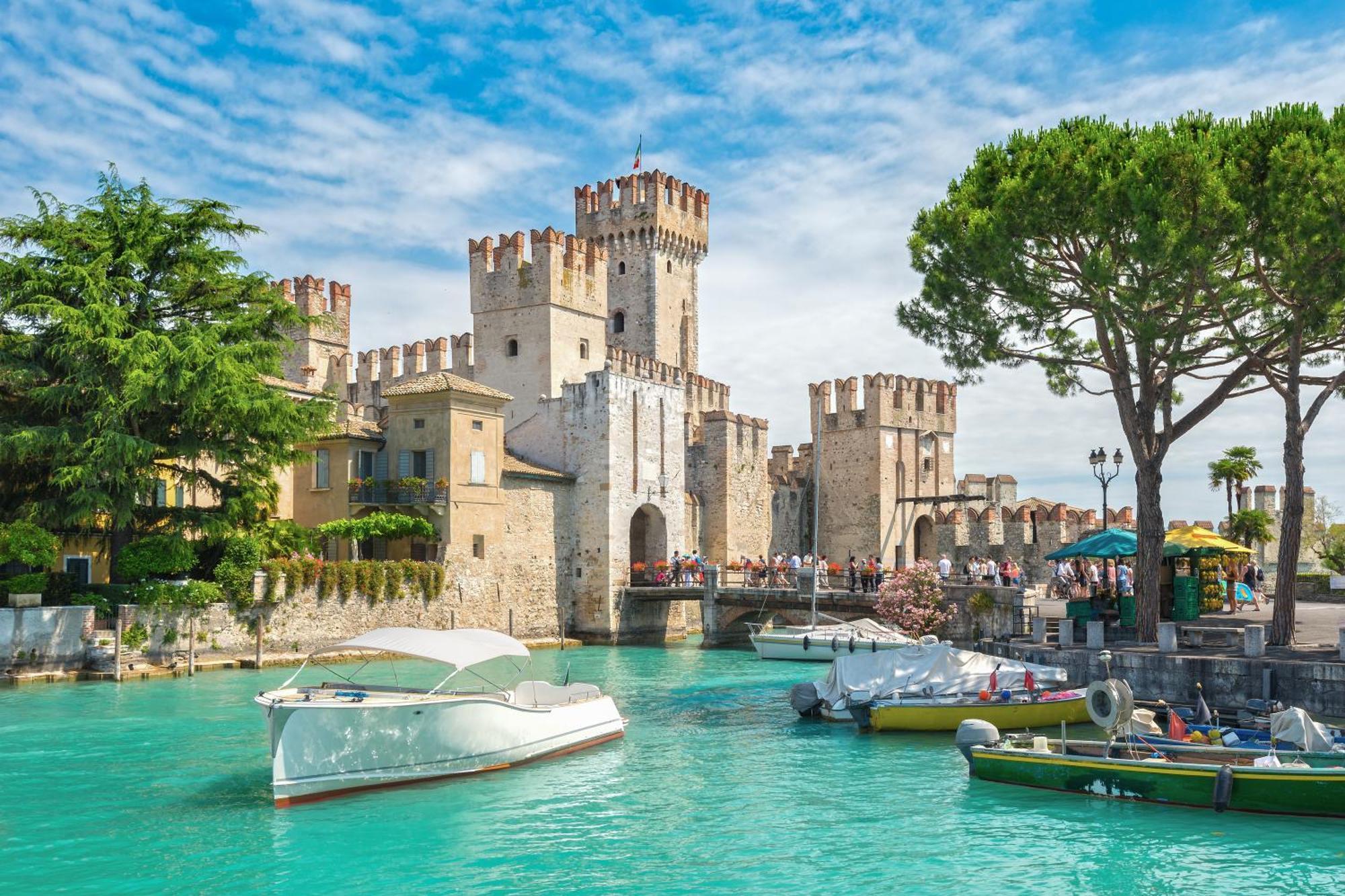 Aparthotel Casa Alpino Riva del Garda Esterno foto