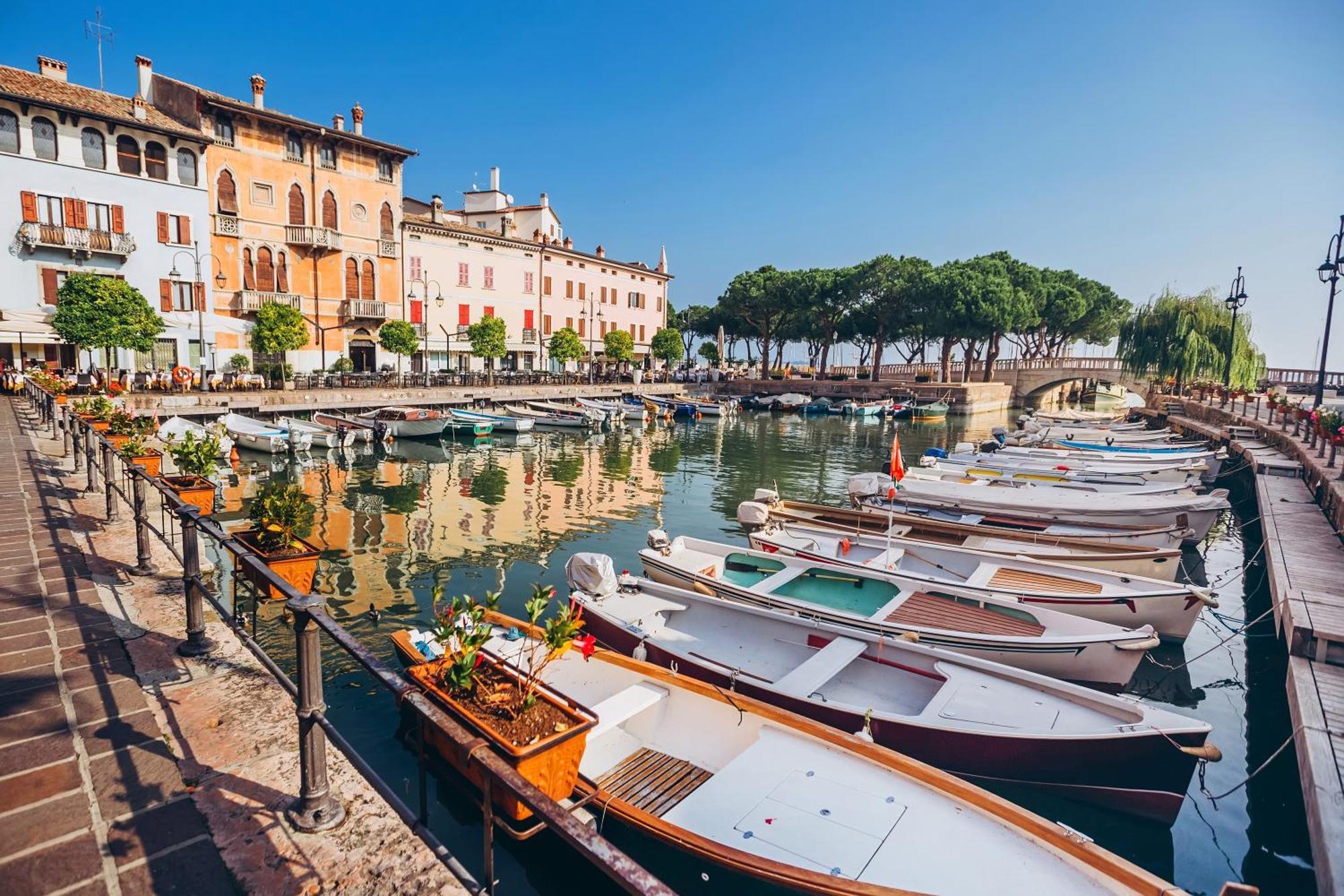 Aparthotel Casa Alpino Riva del Garda Esterno foto