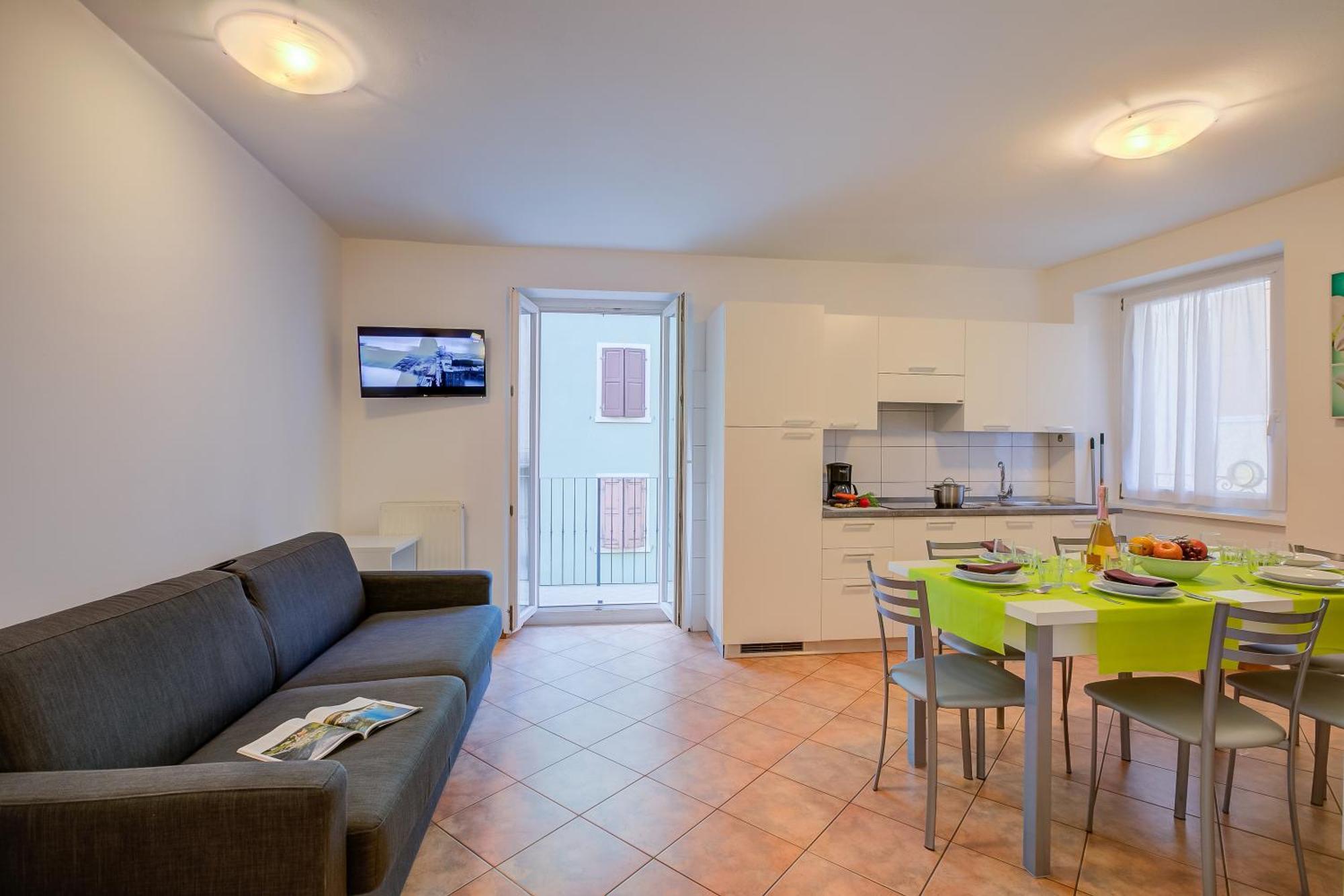Aparthotel Casa Alpino Riva del Garda Esterno foto