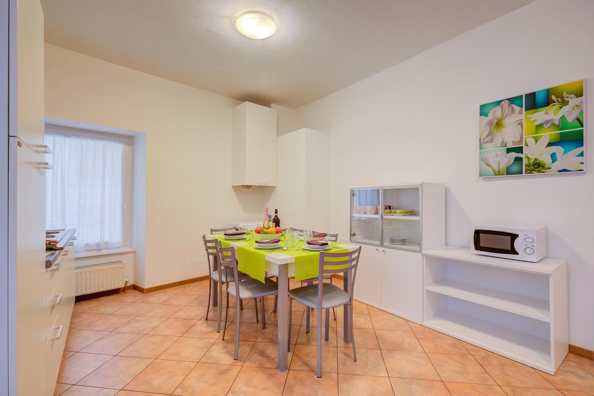 Aparthotel Casa Alpino Riva del Garda Esterno foto