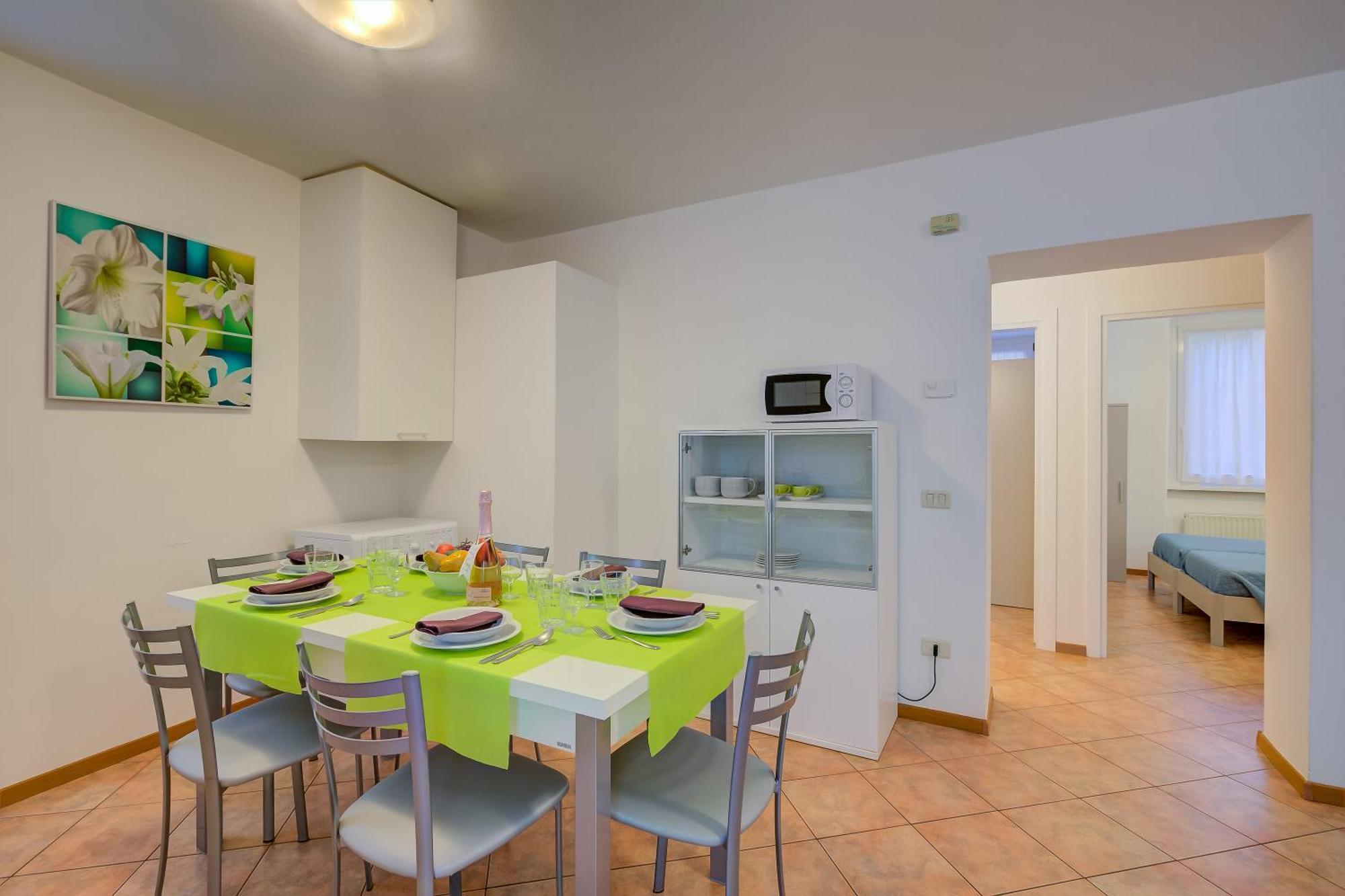 Aparthotel Casa Alpino Riva del Garda Esterno foto